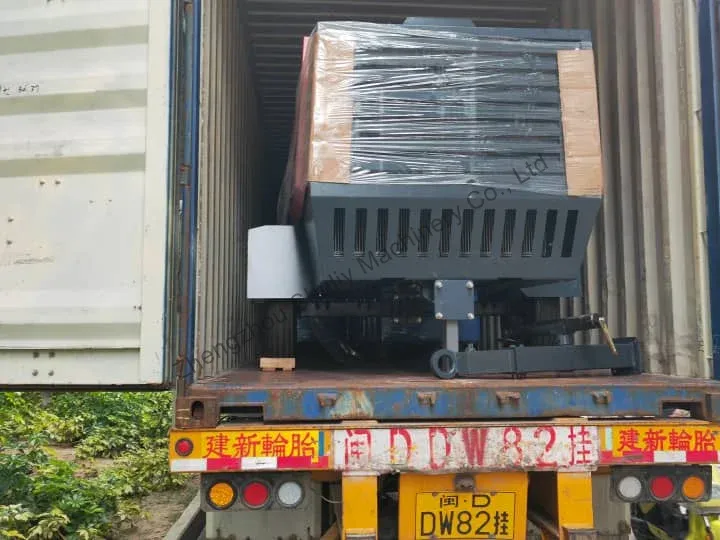 Sl-300 Dry Ice Pelletizer For Saudi Arabic Cold Chain Company 7 Dry ice machine to transport